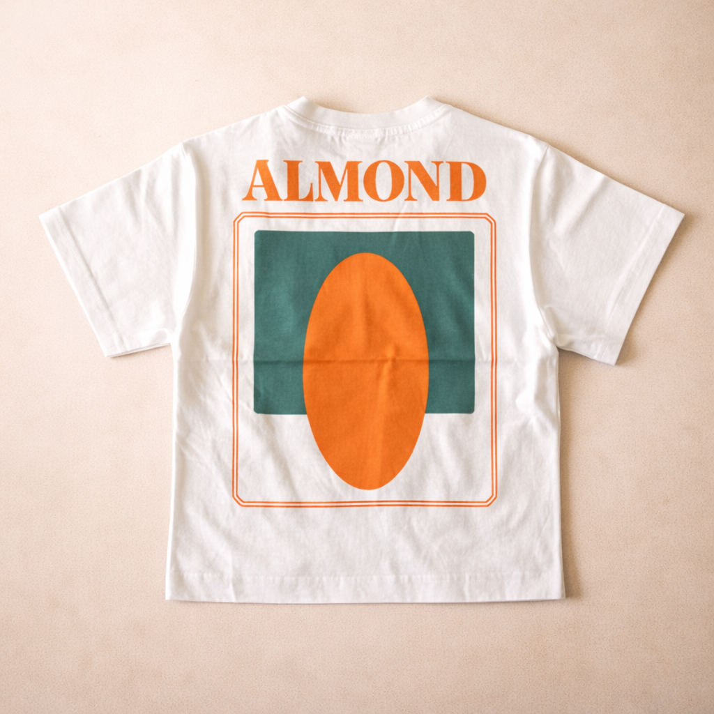 T-shirt almond